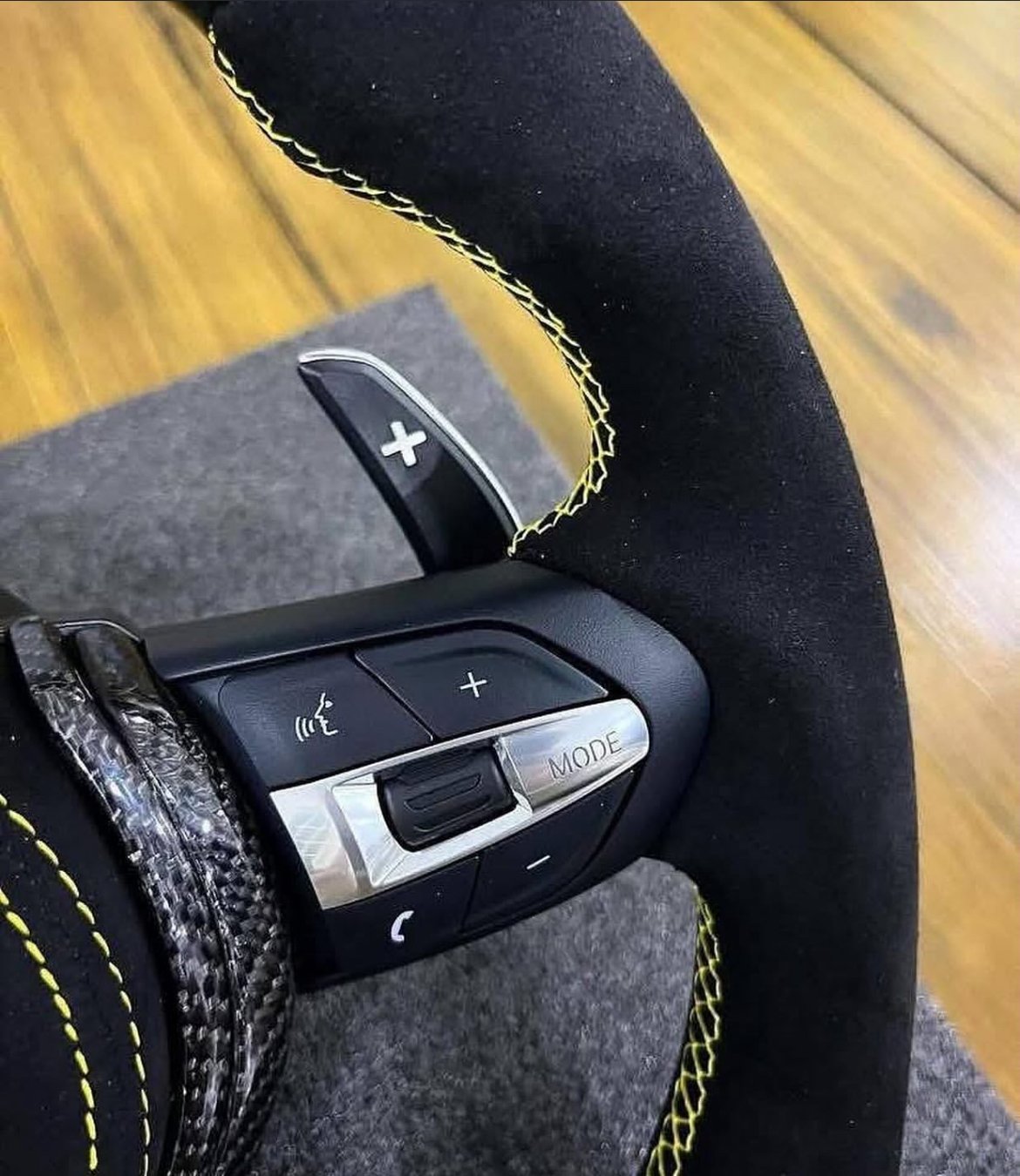 volant bmw f30 amélioré: volant m performance en carbone volant bmw f30 amélioré: volant m performance en carbone