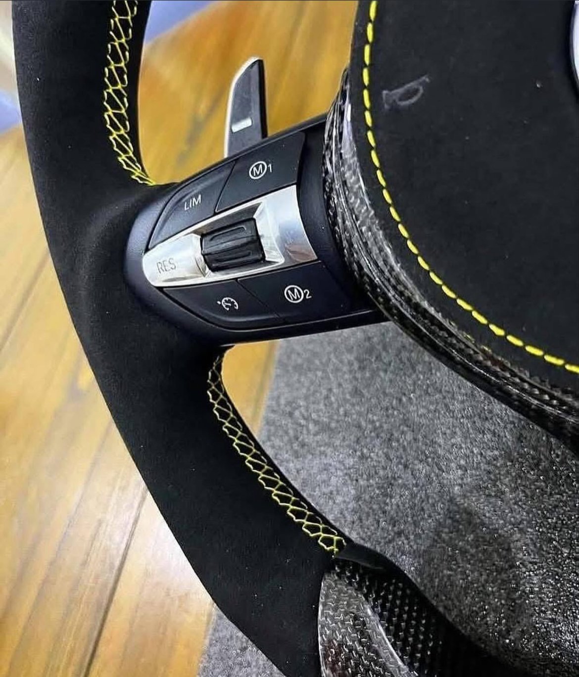 volant bmw f30 amélioré: volant m performance en carbone volant bmw f30 amélioré: volant m performance en carbone