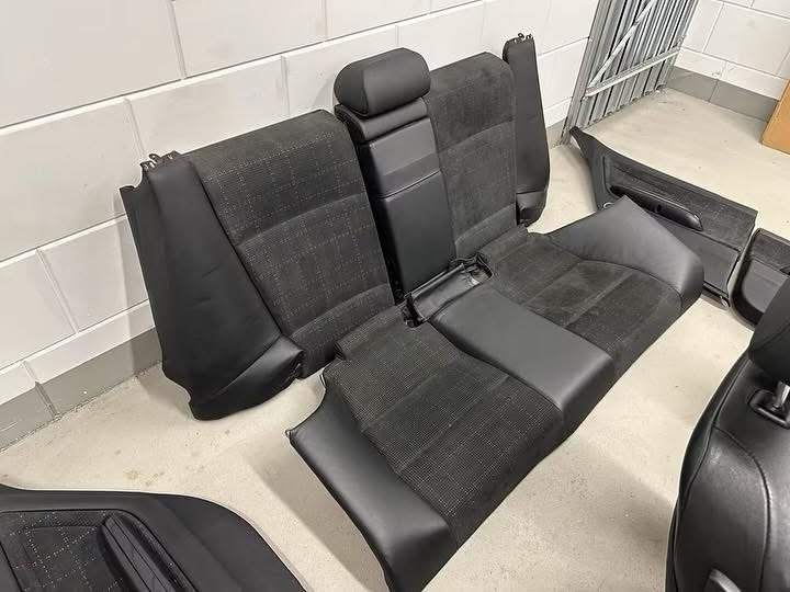 kit intérieur bmw e46 m3 coupé authentique et impeccable kit intérieur bmw e46 m3 coupé authentique et impeccable