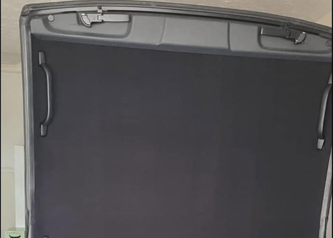 bmw e30 toit rigide en parfait état bmw e30 toit rigide en parfait état