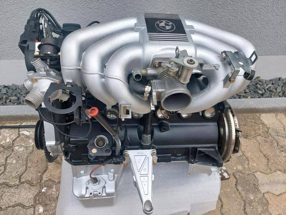 bmw e30 moteurs 320i / 325i à vendre bmw e30 moteurs 320i / 325i à vendre