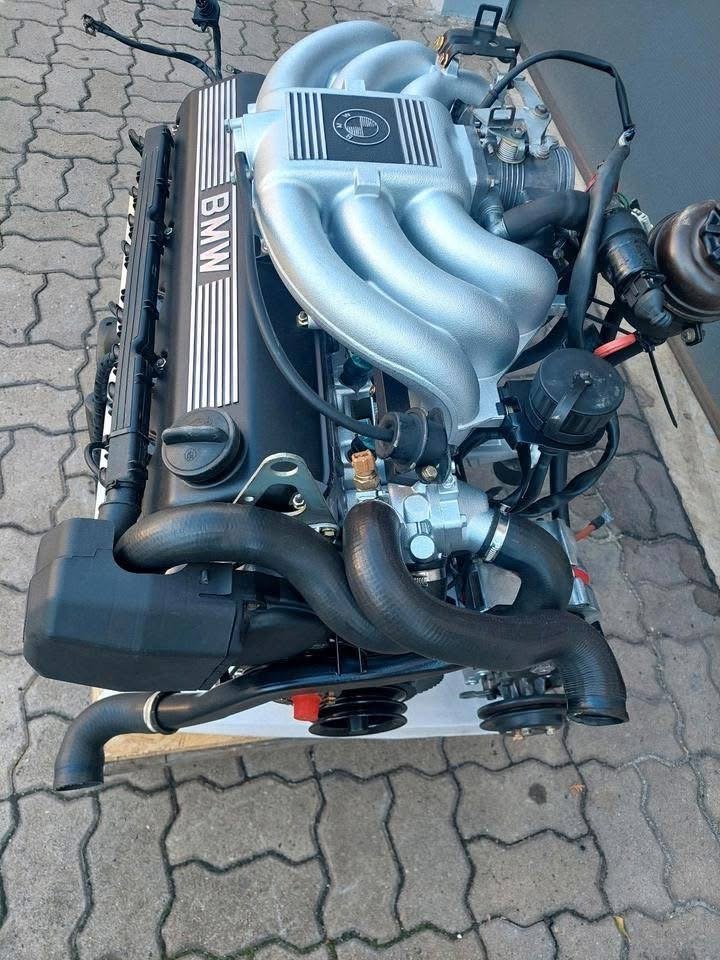 bmw e30 moteurs 320i / 325i à vendre bmw e30 moteurs 320i / 325i à vendre