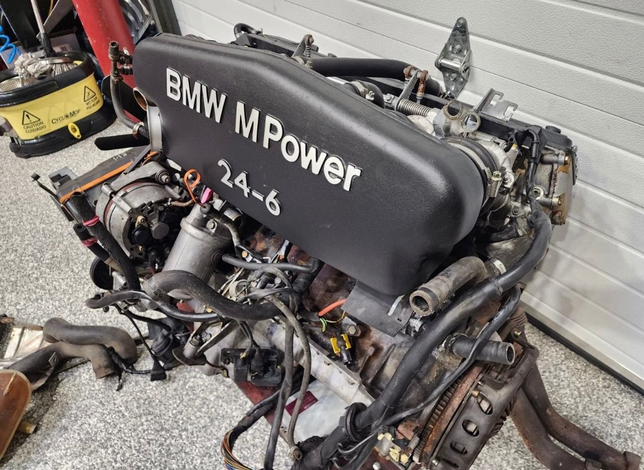 Moteur BMW S38B35 – BMW M5 E28 3.5L Motorsport – Image 2