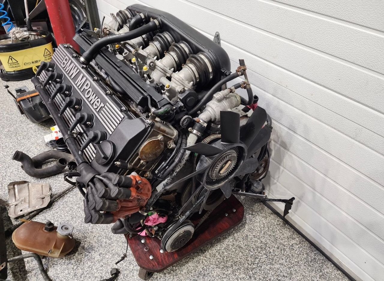 Moteur BMW S38B35 – BMW M5 E28 3.5L Motorsport – Image 10