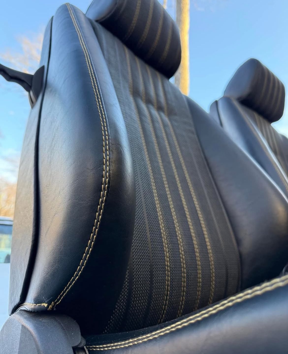 INTÉRIEUR BMW E30 COUPÉ – VINYLE PERSONNALISÉ – Image 9