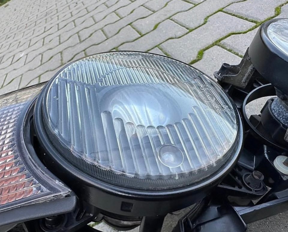 Phare BMW E34 – Hella Noir – Image 10