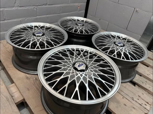 Jantes Ford Sierra Cosworth RS Zoll Original Sapphire 15 pouces rénovées – Image 3