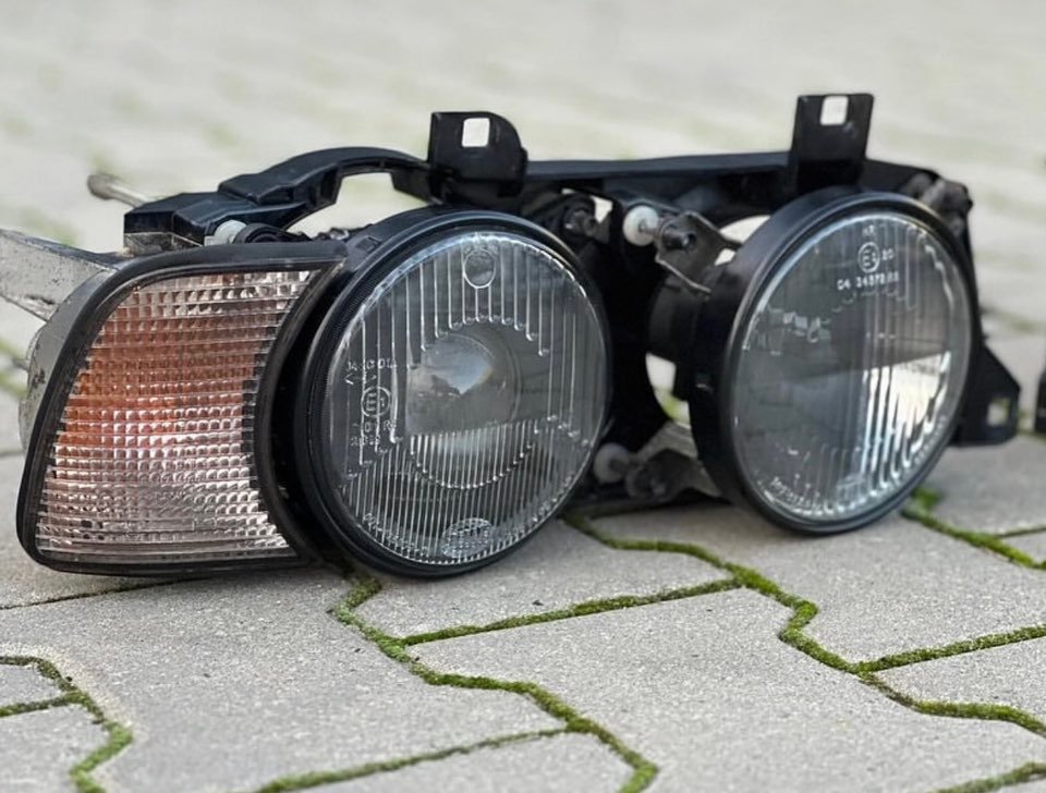 Phare BMW E34 – Hella Noir – Image 6