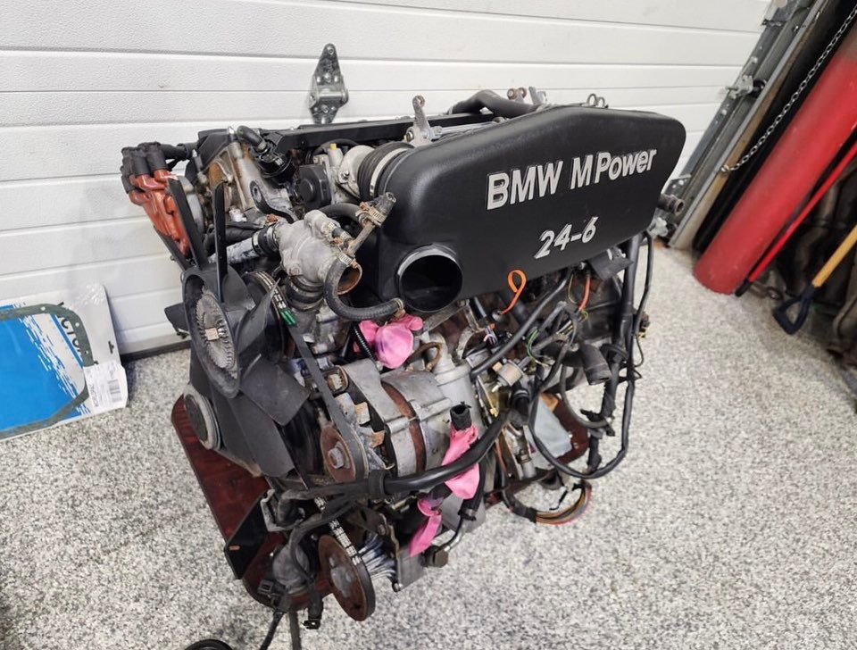 Moteur BMW S38B35 – E28 M5 1988 – Image 11