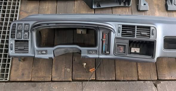 Tableau de bord Ford Sierra Cosworth – Image 5