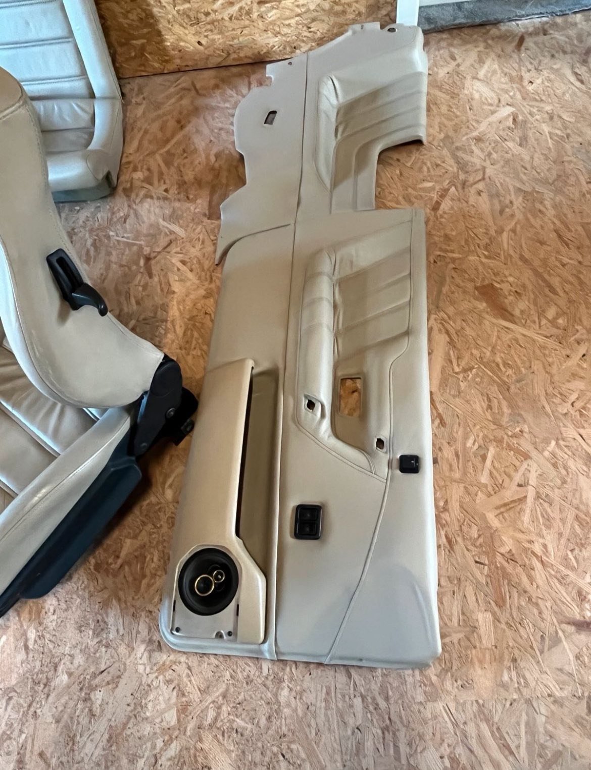 Intérieur Complet en Cuir Beige pour Volkswagen Corrado – Image 4