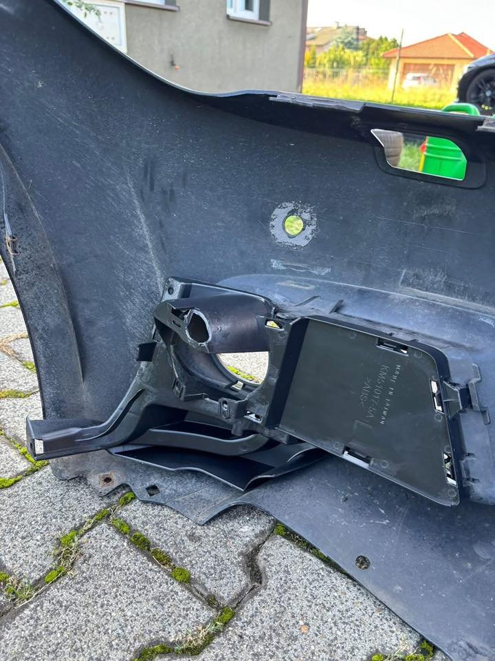 Pare-chocs arrière BMW E92 LCI – Saphir Noir OEM – Image 6