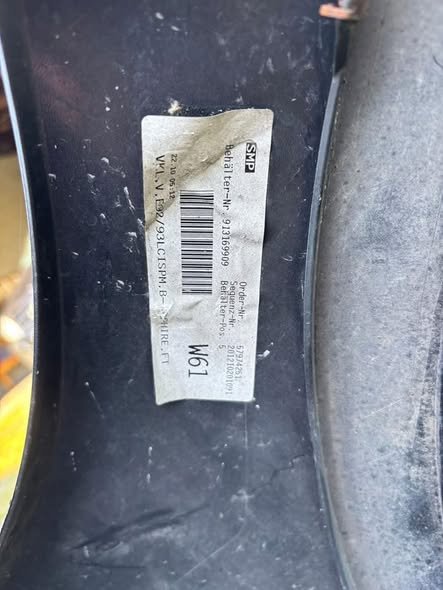 Pare-chocs arrière BMW E92 LCI – Saphir Noir OEM – Image 5