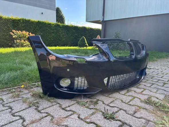 Pare-chocs arrière BMW E92 LCI – Saphir Noir OEM – Image 2