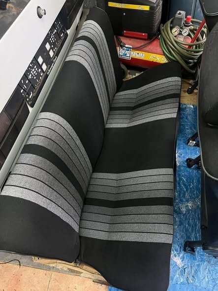 Intérieur Volkswagen Golf 1 GTI Arc-en-ciel – Complet – Image 4