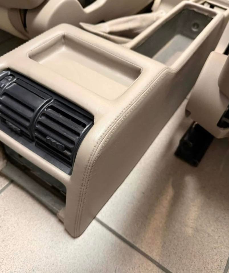 Intérieur BMW M5 E34 – Complet et OEM Premium – Image 3