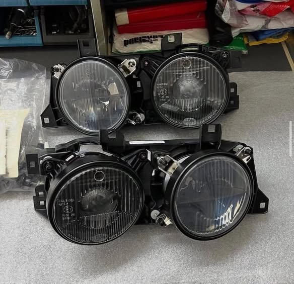 Phares BMW E32 E34 Hella – Neufs et complets