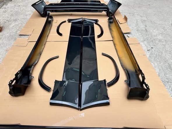 Kit carrosserie Cosworth Mercedes-Benz 2.3-16v W201 – Image 4