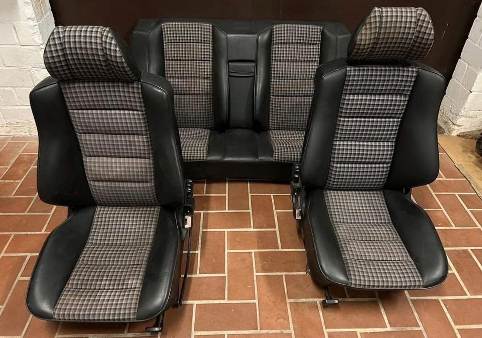 Mercedes 190E Sportline Seats Set
