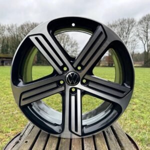 VW Cadiz 19 pouces 5x112 VW Golf 7 GTI / R / GTD R-Line – Jantes OEM restaurées