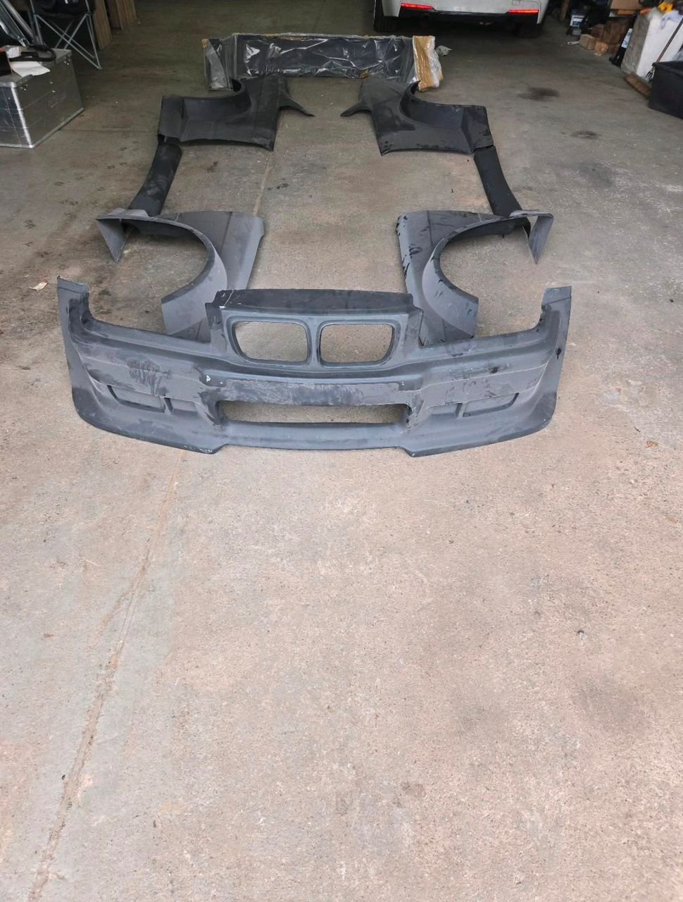 Kit carrosserie large GTR Breitbau BMW E36 Coupé – Tuning & Drift Mots-clés :